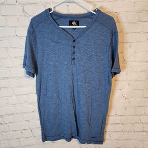 Men's Rock & Republic V-neck shirt, size Medium